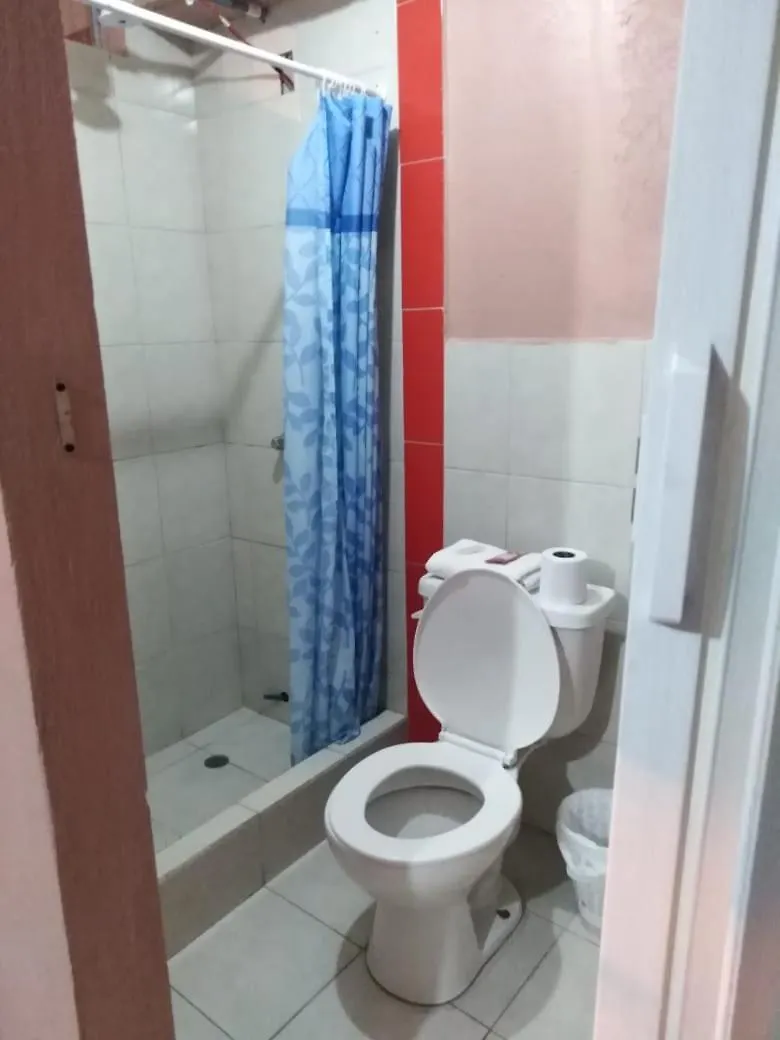 Guest house Hostal Atocha Kenedy Quito Ecuador